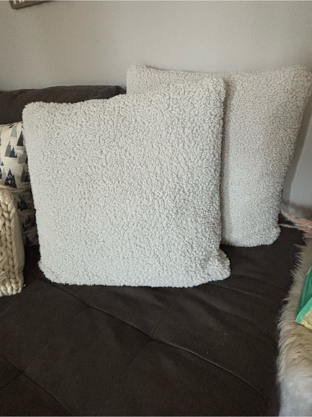New Anthropologie Cozy Sherpa Throw Pillow Covers - Light Cream (Set of 2)